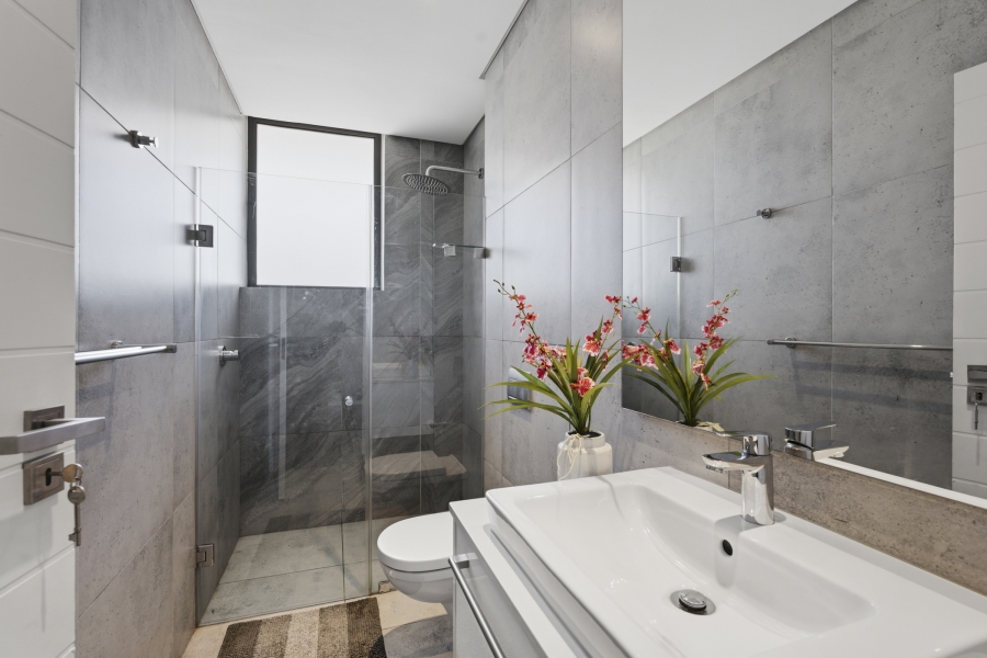 2 Bedroom Property for Sale in Green Point Western Cape